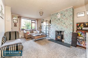 Sitting Room- click for photo gallery